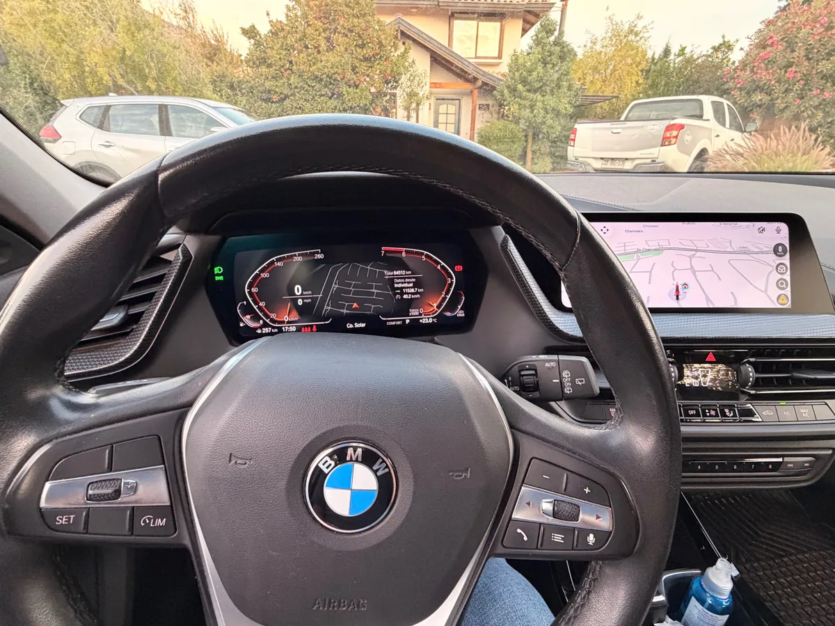 BMW 118 1.5 Sport Plus At año 2021