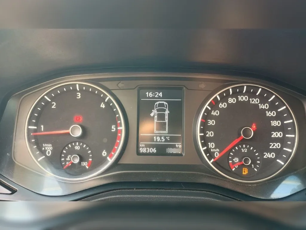 Volkswagen Amarok 2.0 Trendline Diesel 4motion 4x4 Dob. Cab. Mt 4p año 2023