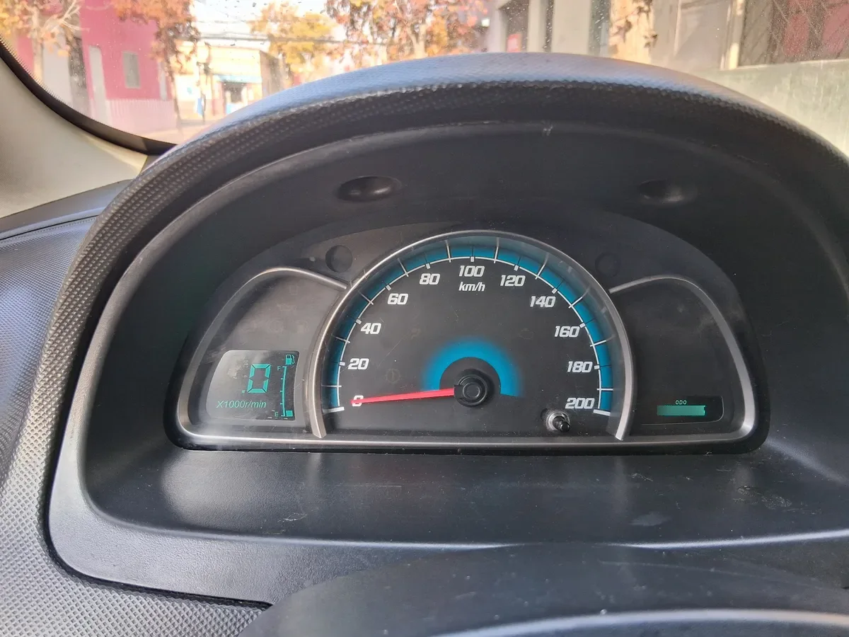 CHEVROLET SAIL 1.4 Nb Ls Pwr Mt año 2013