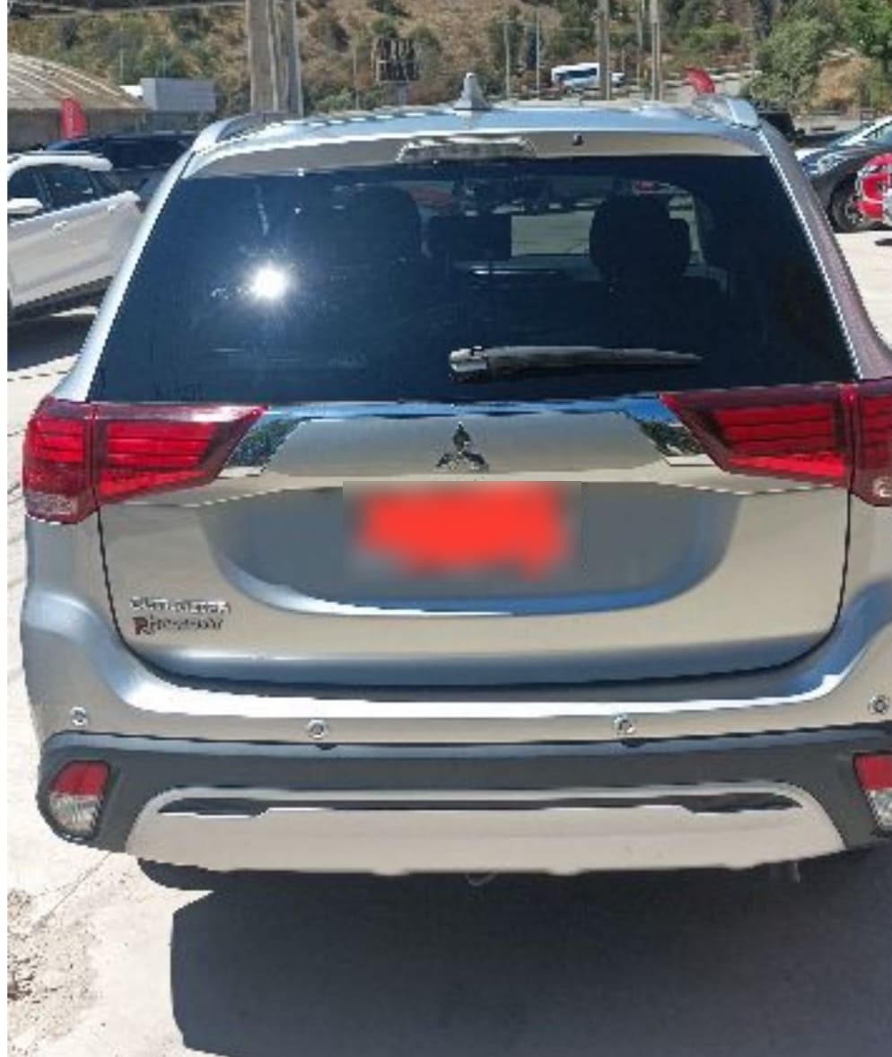 MITSUBISHI OUTLANDER 2.0 Mt 4x2 año 2020