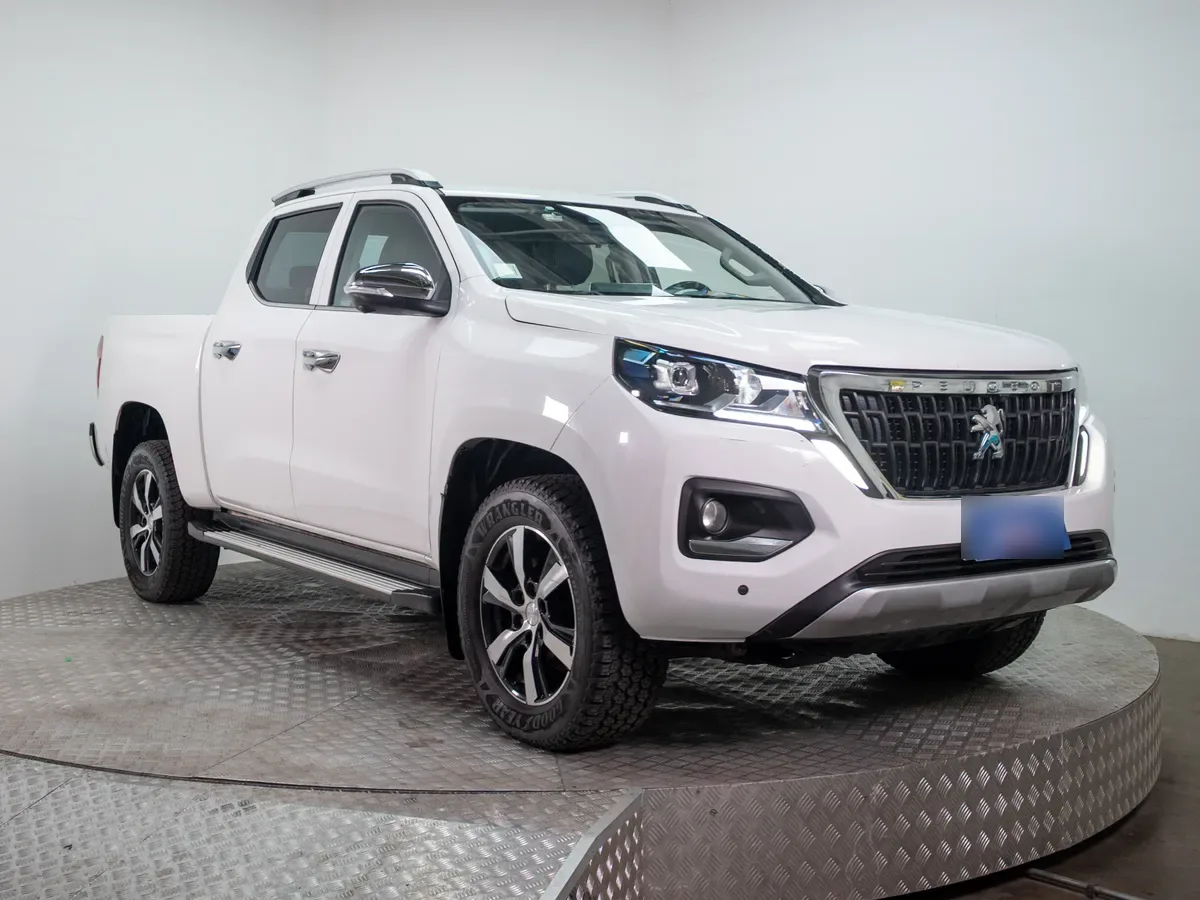 Peugeot Landtrek Landtrek 2.2 Action4 Bluehdi 180 At 4x4 Diesel año 2024