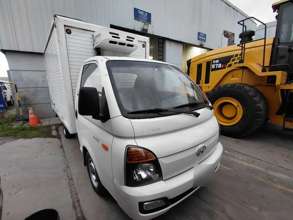 Hyundai Porter Hr Std 2.5 4x2 Mt año 2015