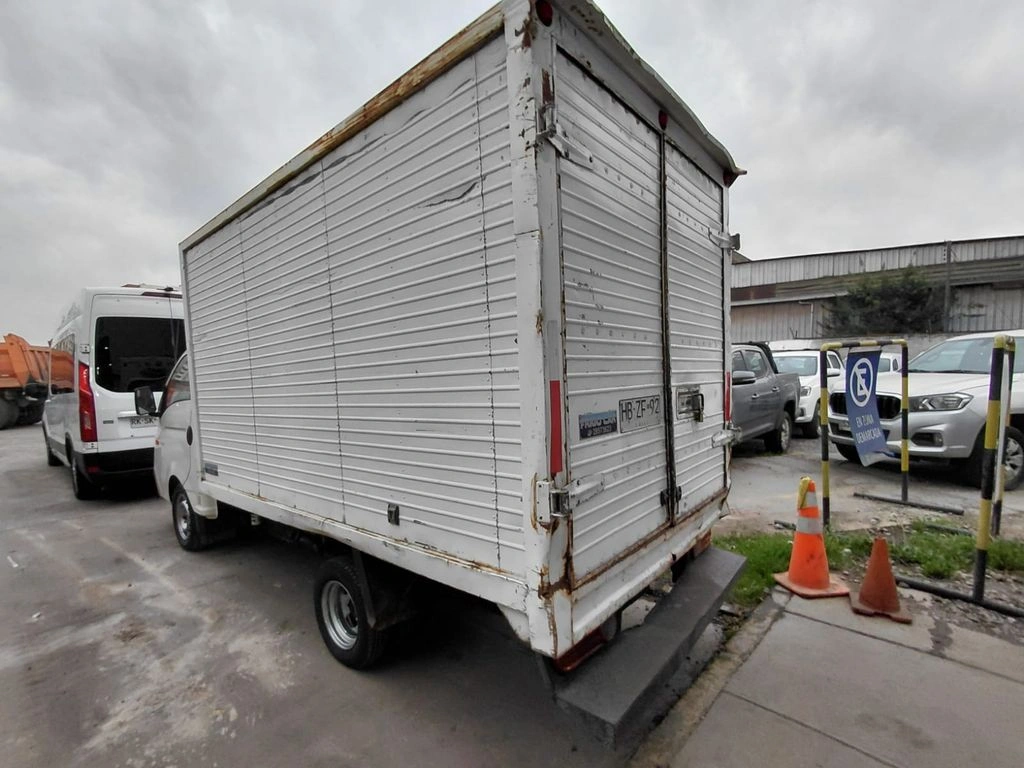 Hyundai Porter Hr Std 2.5 4x2 Mt año 2015