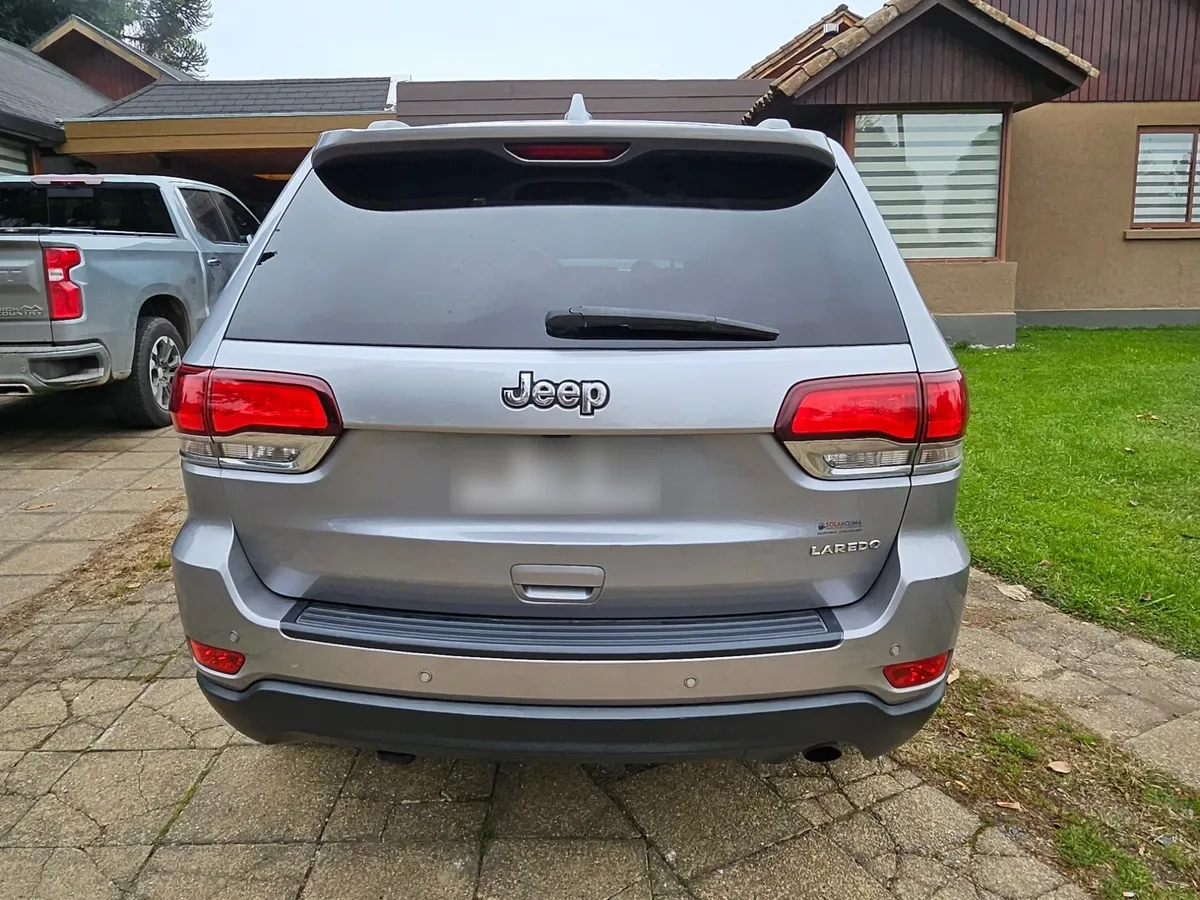 JEEP GRAND CHEROKEE 3.6 Limited Lx At 4x4 año 2021