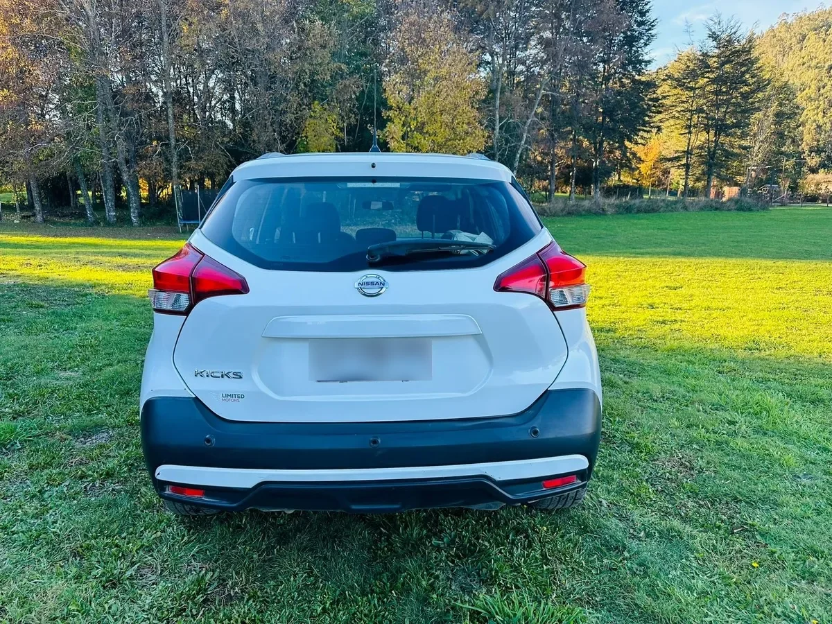 NISSAN KICKS 1.6 Sense Mt año 2020