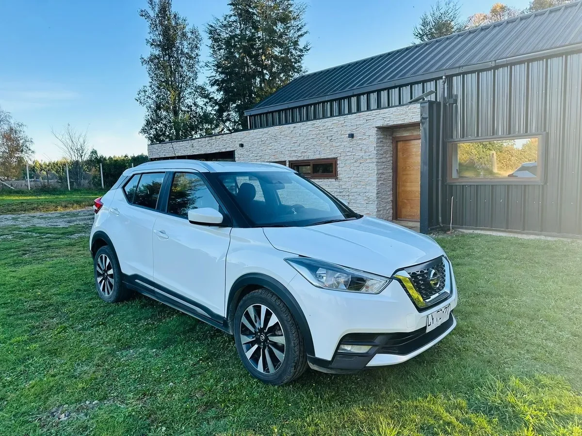NISSAN KICKS 1.6 Sense Mt año 2020