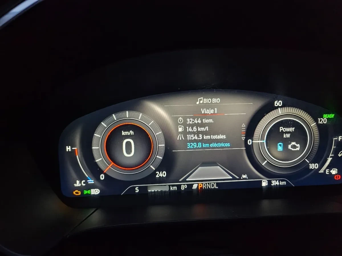FORD ESCAPE 2.5 Titanium Hev At 4x4 Hibrido año 2022