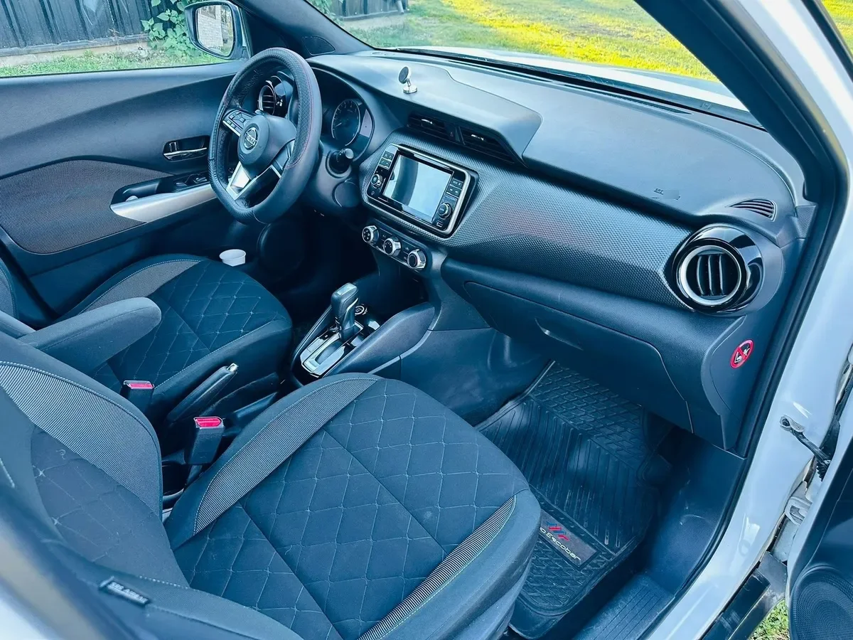 NISSAN KICKS 1.6 Sense Mt año 2020