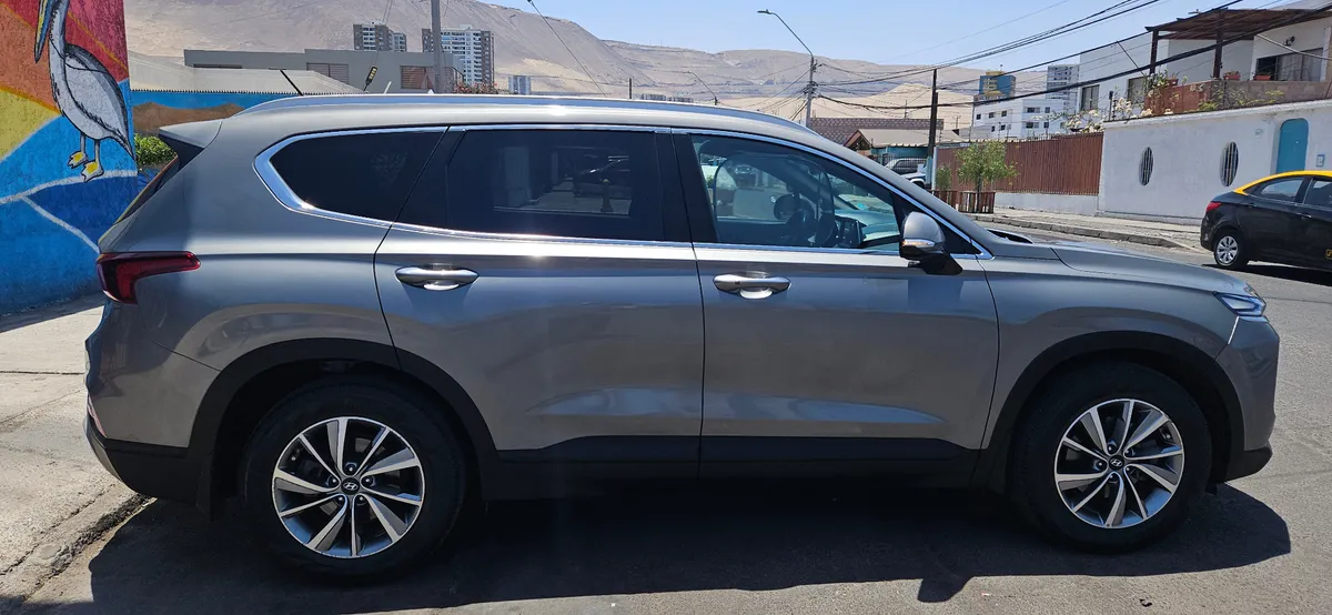 Hyundai Santa Fe 2.2 Crdi Tm Plus Mt Diesel año 2020