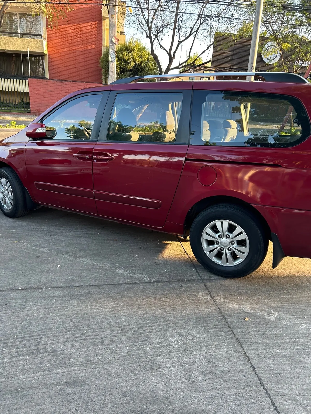 KIA MOTORS GRAND CARNIVAL 2.9 Ex Limited At Diesel año 2014