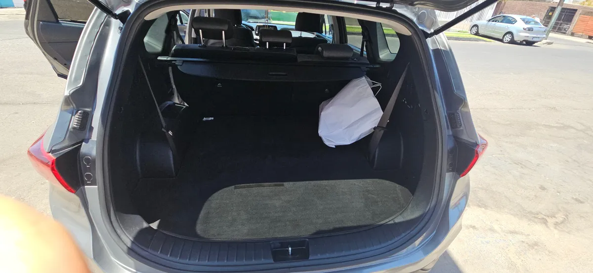Hyundai Santa Fe 2.2 Crdi Tm Plus Mt Diesel año 2020
