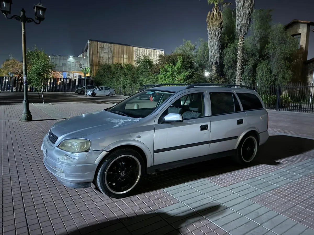 CHEVROLET ASTRA 1.6 100 Hp Ab At año 2002