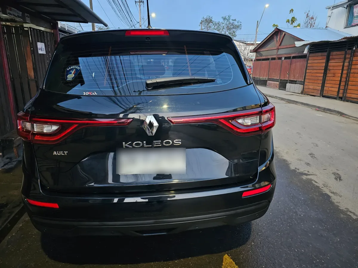 RENAULT KOLEOS 2.5 Privilege At año 2017