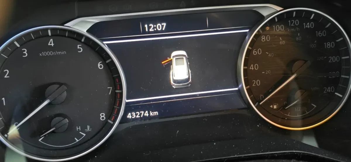 Nissan Pathfinder 3.5 Exclusive At 4x4 año 2023
