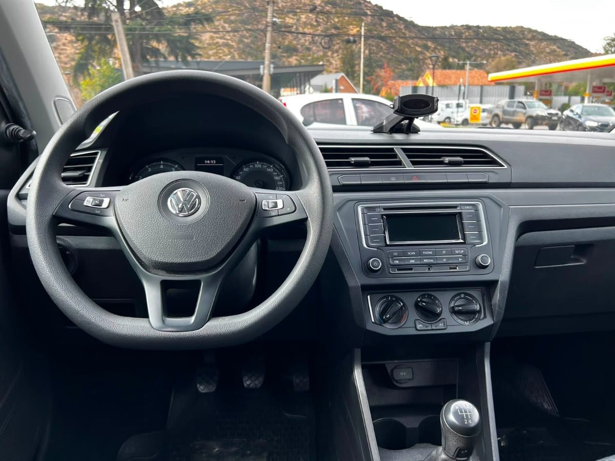 Volkswagen Gol Trendline 1.6 Mt año 2021