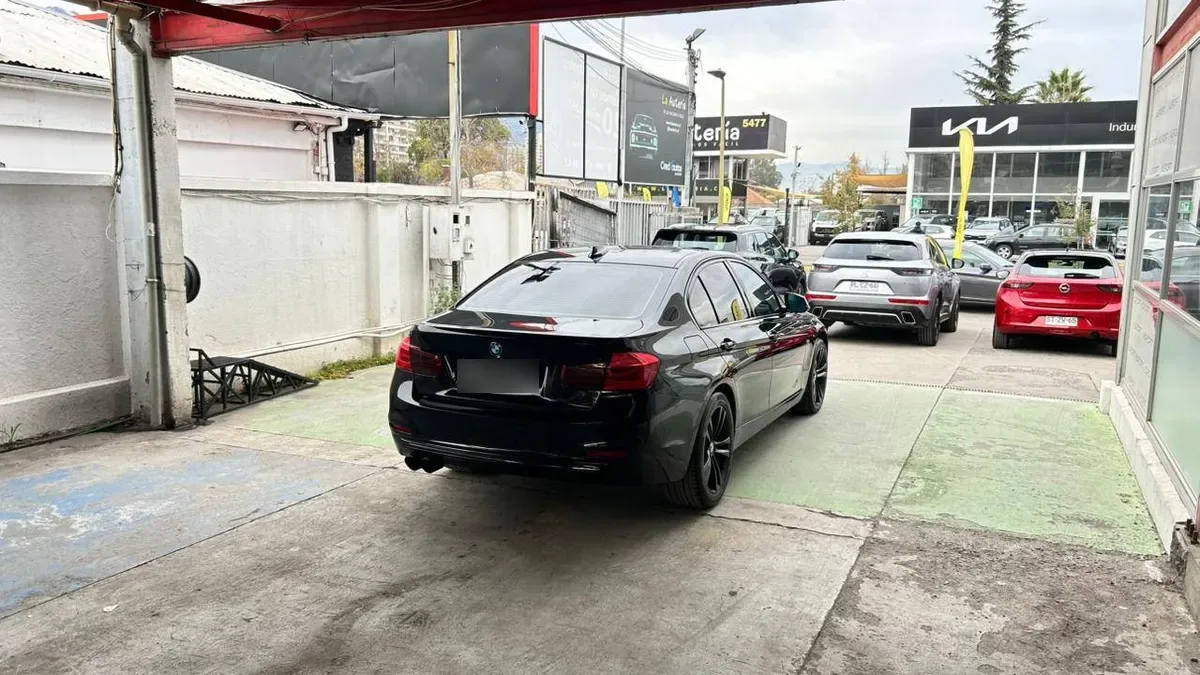 Bmw 320i 2.0 Aut año 2017