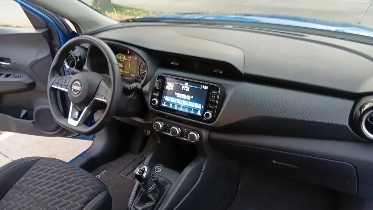 Nissan Kicks 1.6 Advance 4x2 Mt 5p año 2024