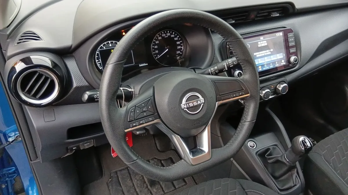 Nissan Kicks 1.6 Advance 4x2 Mt 5p año 2024