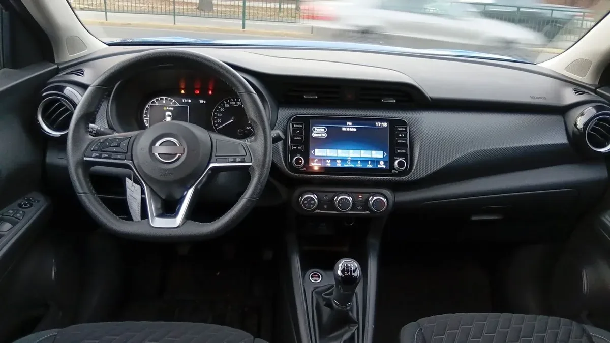 Nissan Kicks 1.6 Advance 4x2 Mt 5p año 2024