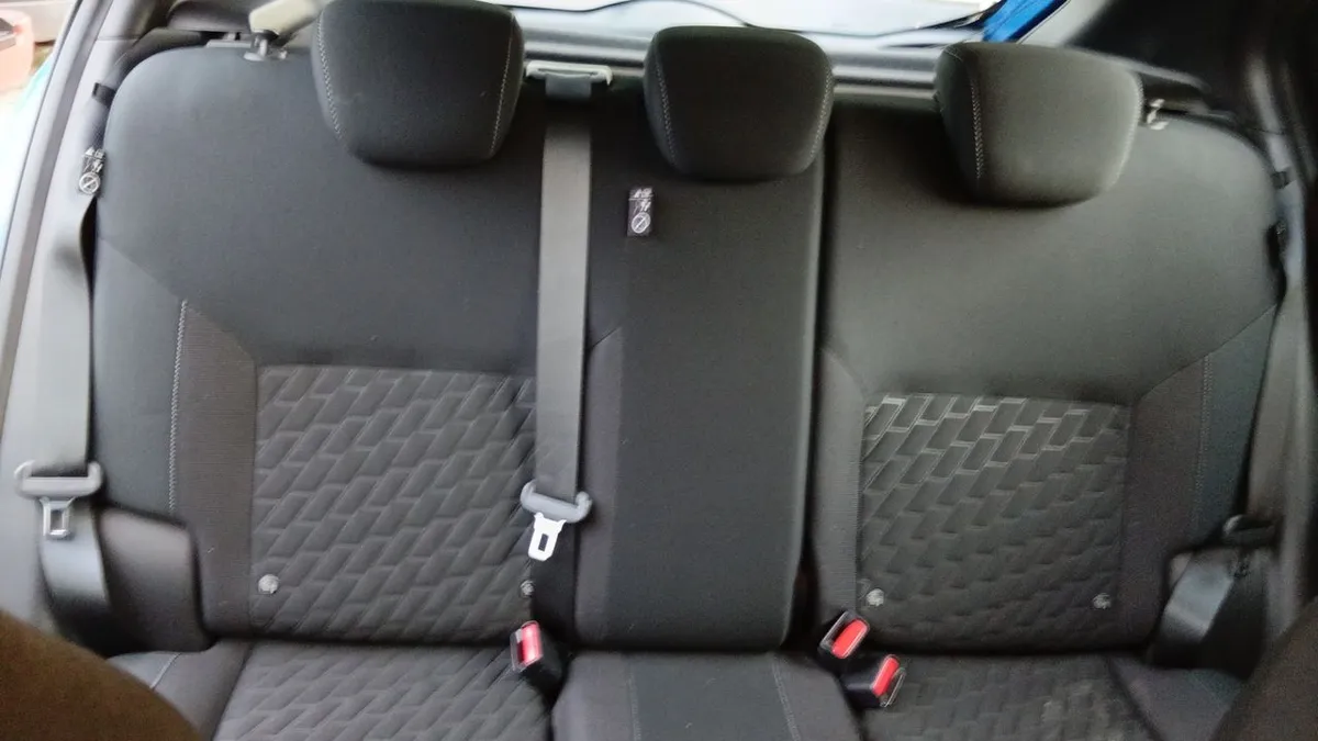 Nissan Kicks 1.6 Advance 4x2 Mt 5p año 2024