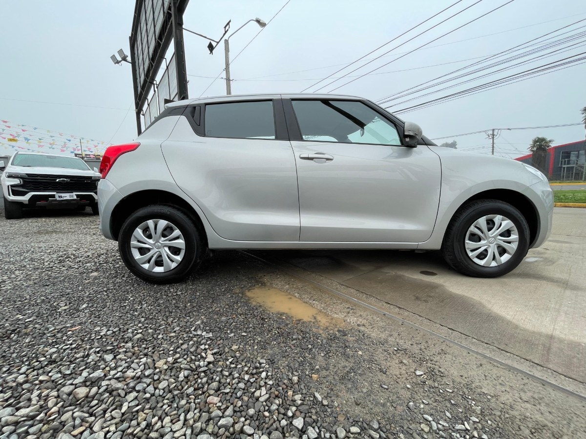 Suzuki Swift 1.2 año 2024