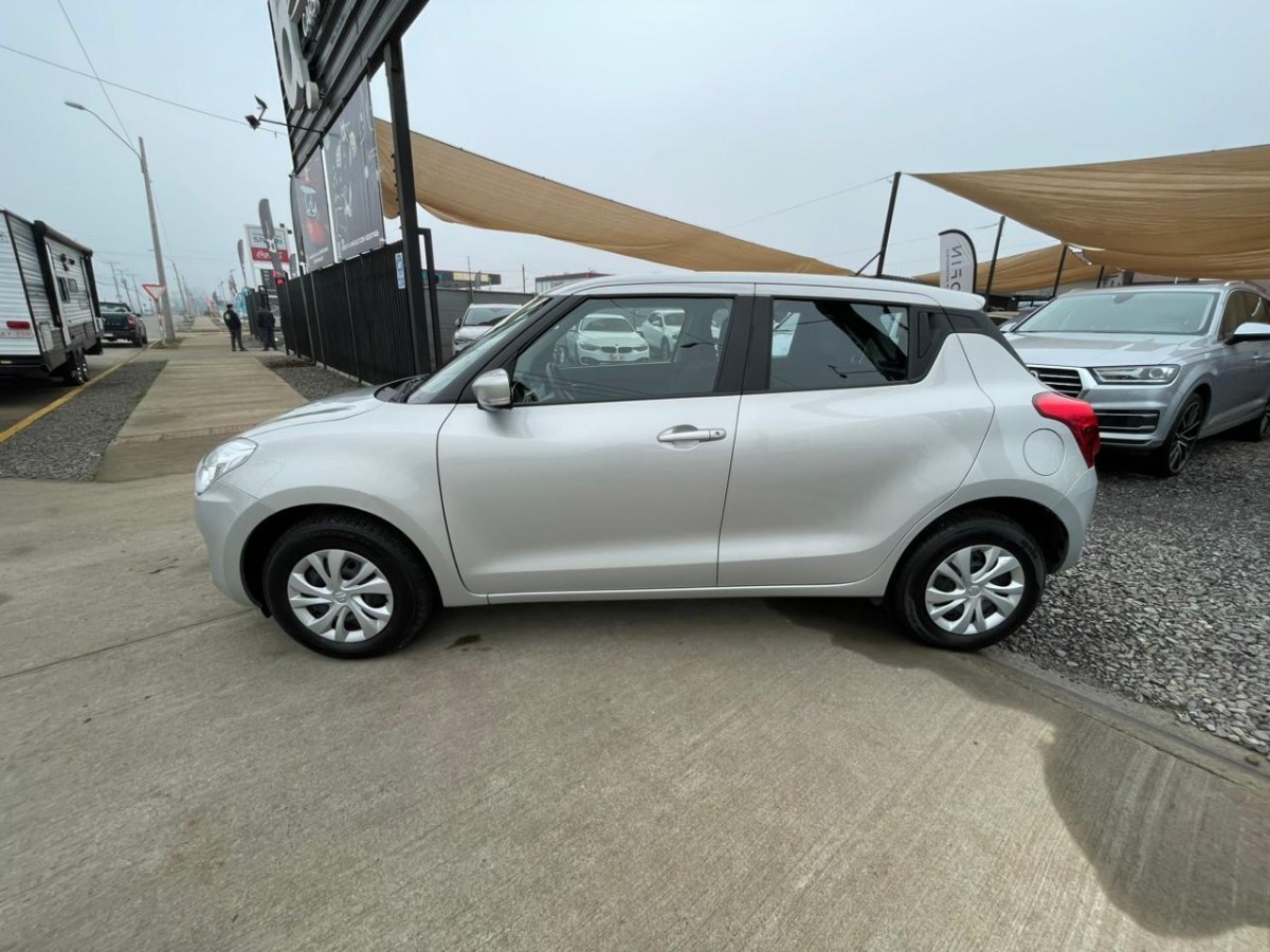 Suzuki Swift 1.2 año 2024