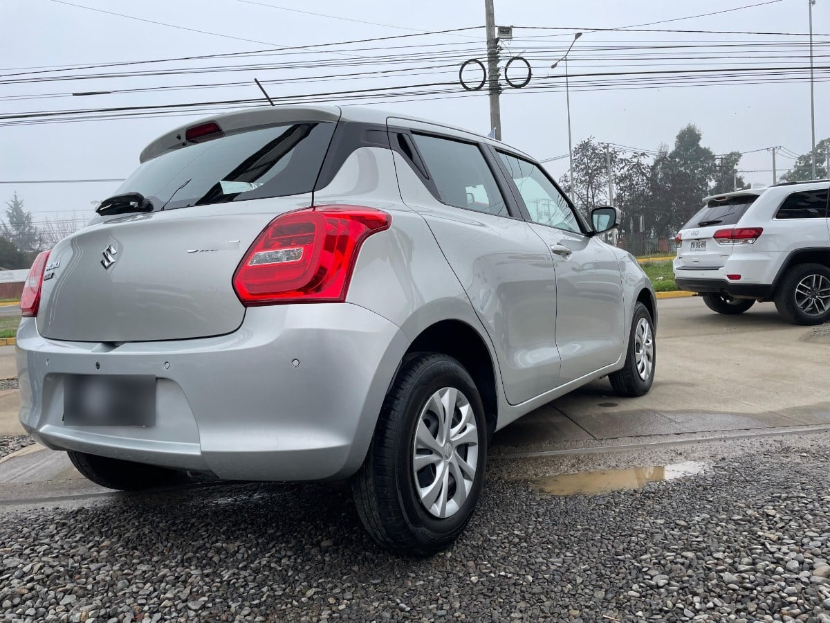 Suzuki Swift 1.2 año 2024