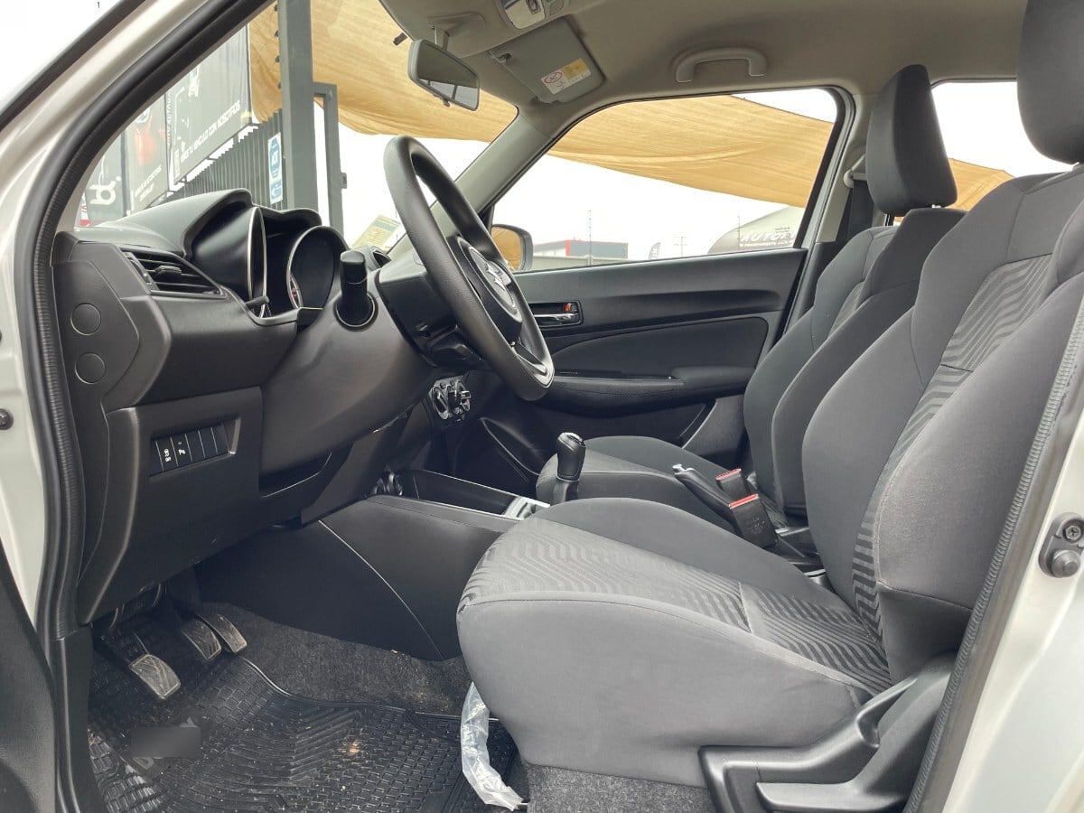 Suzuki Swift 1.2 año 2024