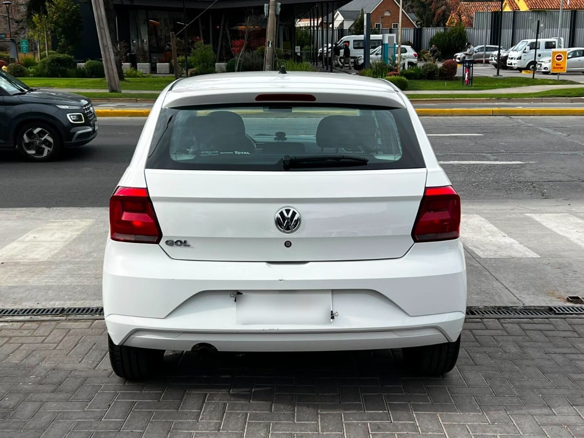 Volkswagen Gol Trendline 1.6 Mt año 2021