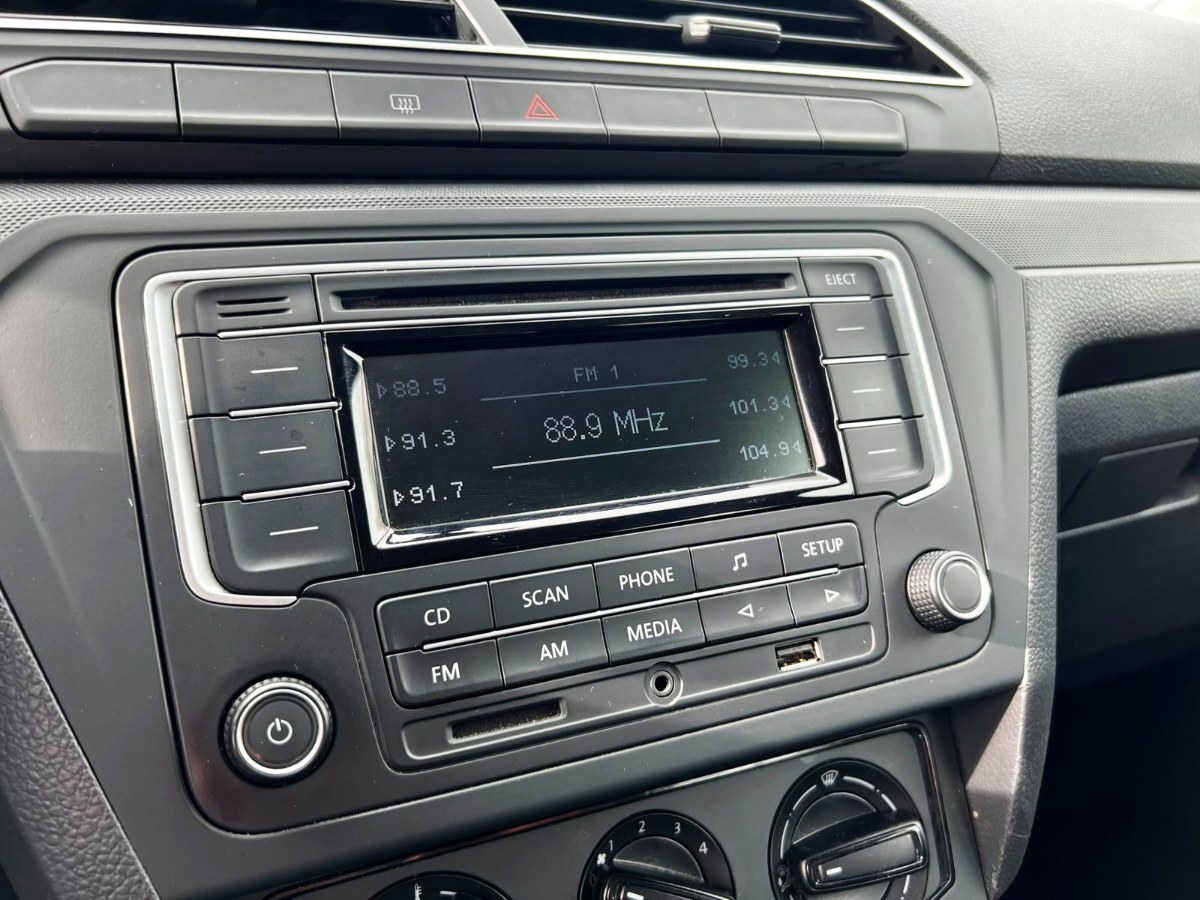 Volkswagen Gol Trendline 1.6 Mt año 2021