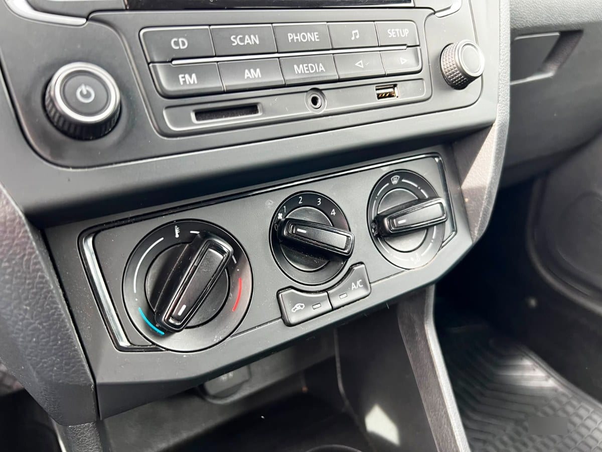 Volkswagen Gol Trendline 1.6 Mt año 2021