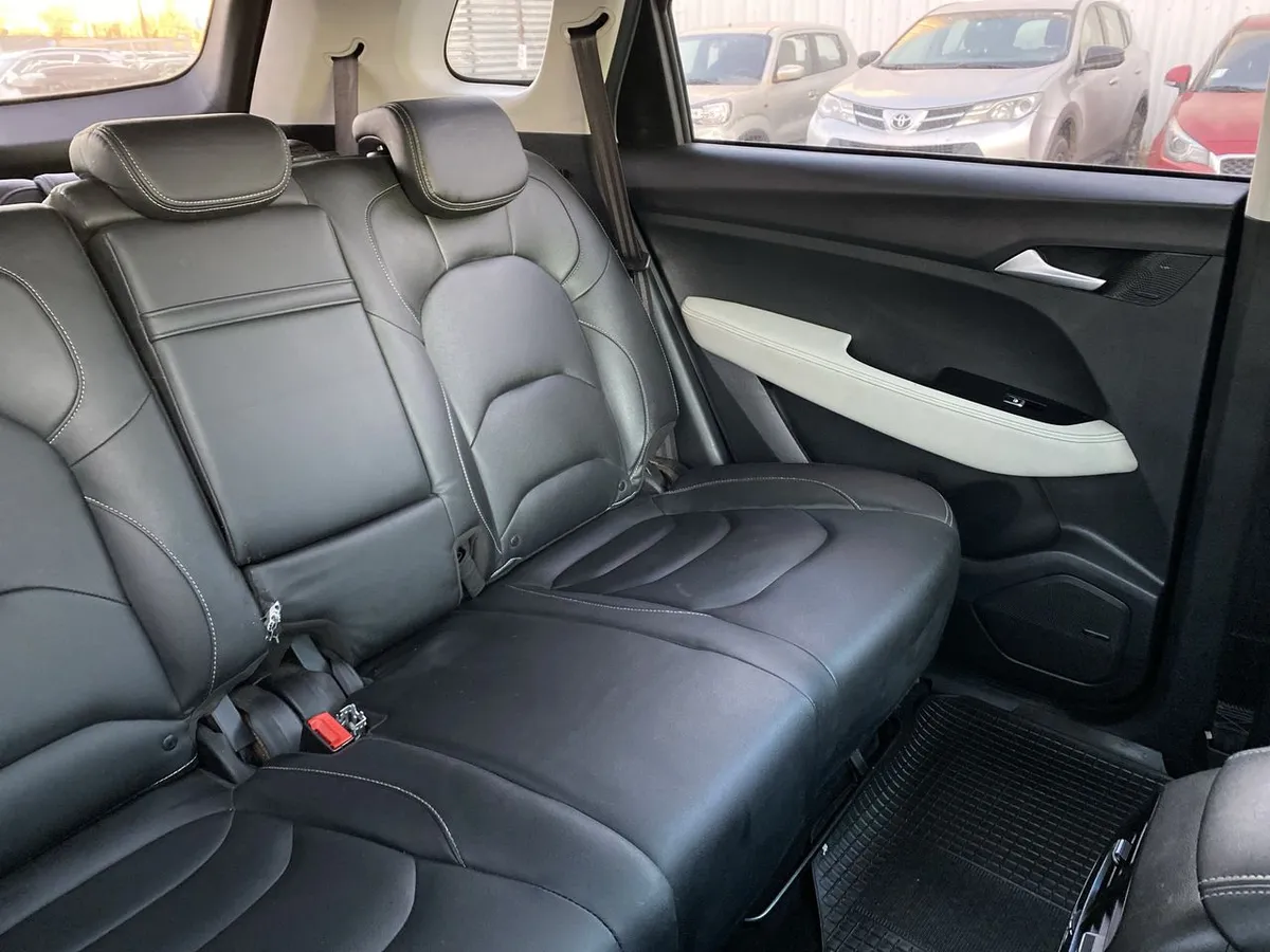 Chevrolet Captiva 1.5t Premier Fwd Mt 5p año 2021