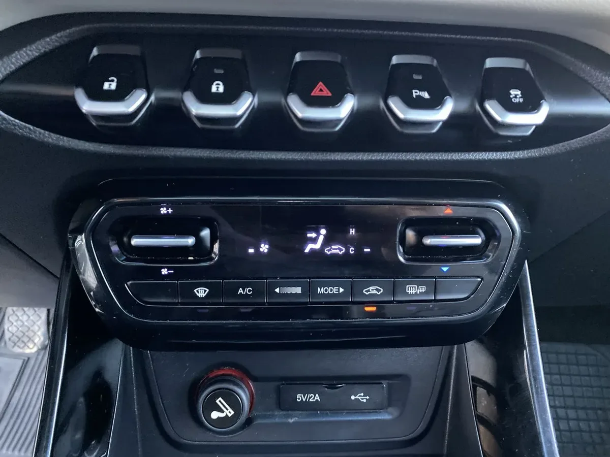 Chevrolet Captiva 1.5t Premier Fwd Mt 5p año 2021