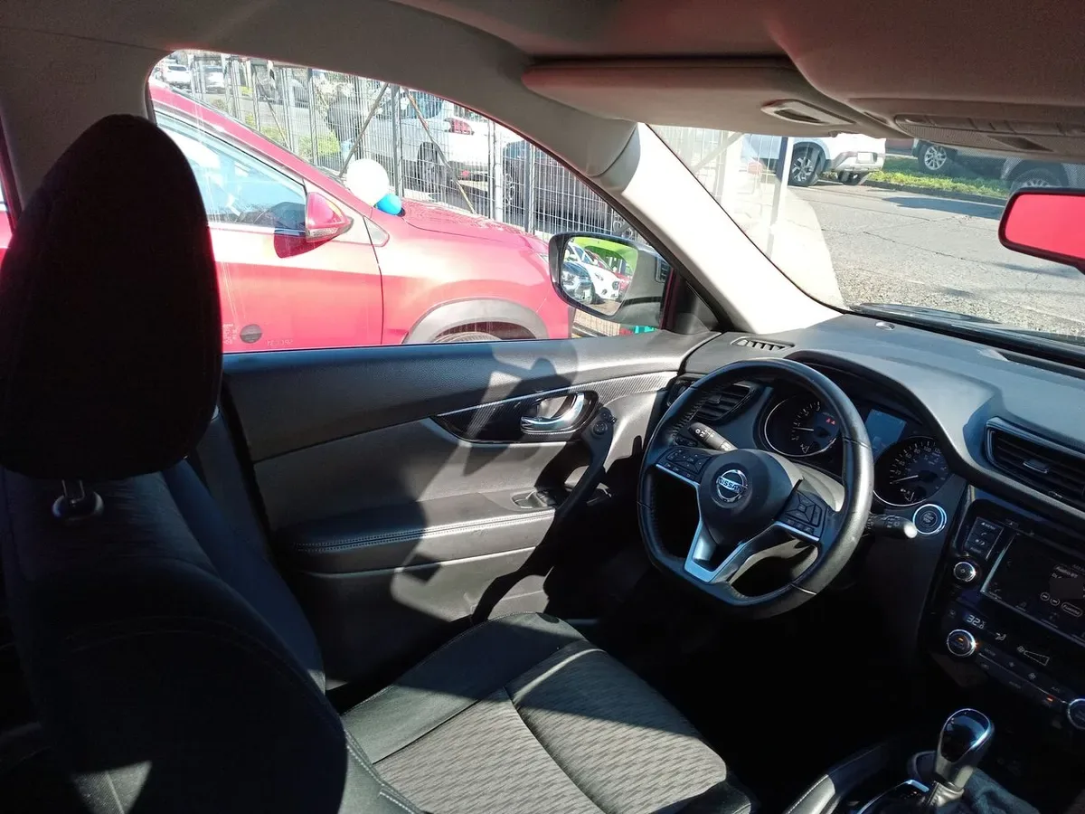 Nissan X-Trail 2.5 Advance 4x2 3row Cvt At 5p año 2023