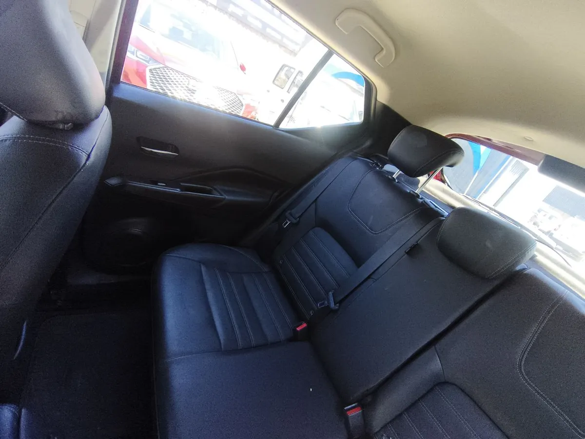 Nissan Kicks 1.6 Exclusive 4x2 Cvt At 5p año 2025