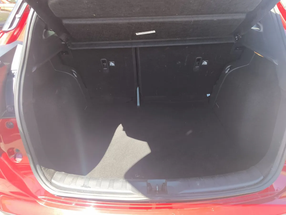 Nissan Kicks 1.6 Exclusive 4x2 Cvt At 5p año 2025