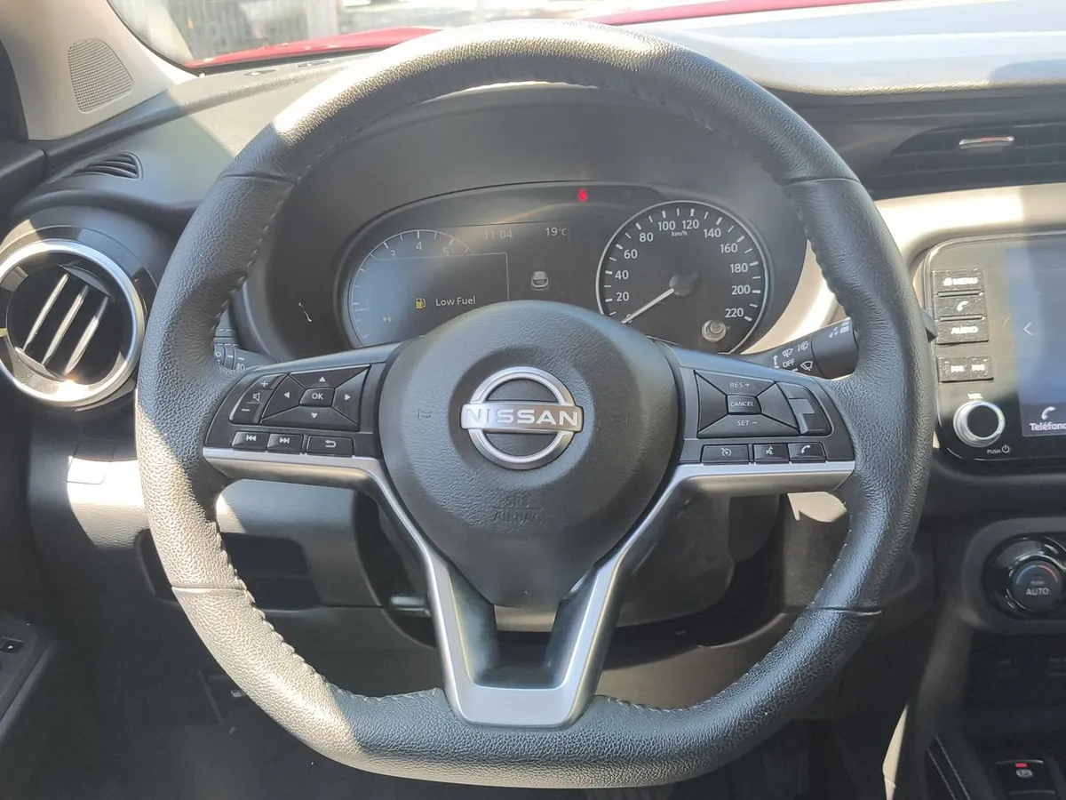 Nissan Kicks 1.6 Exclusive 4x2 Cvt At 5p año 2025