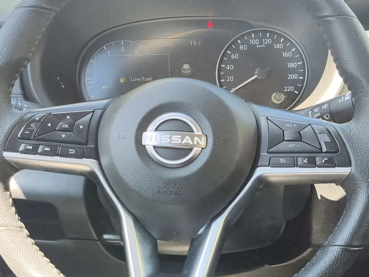 Nissan Kicks 1.6 Exclusive 4x2 Cvt At 5p año 2025