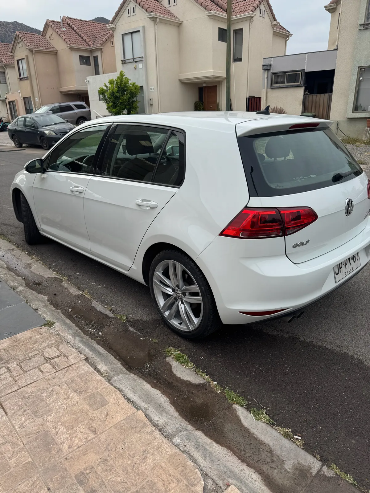 Volkswagen Golf 2.0 Hb Tdi Sport At Diesel año 2017