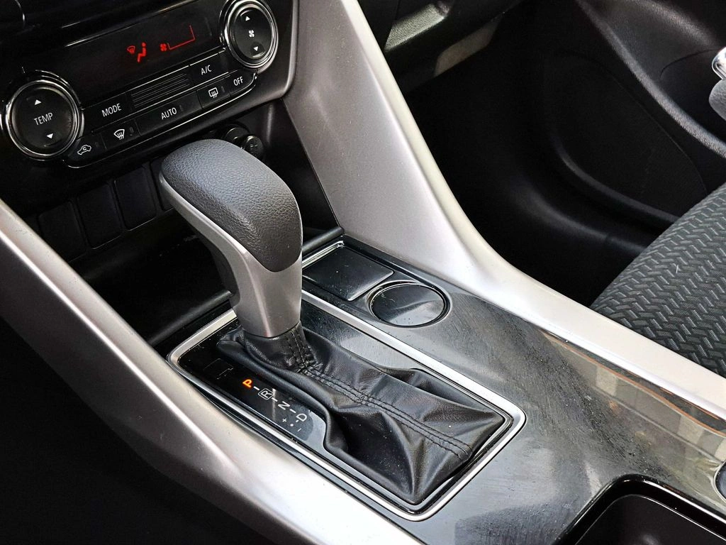 Mitsubishi Eclipse Cross 1.5 Rx 4x2 At 5p año 2023