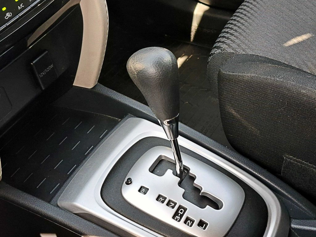 Toyota Rush 1.5 Xli 4x2 At 5p año 2023