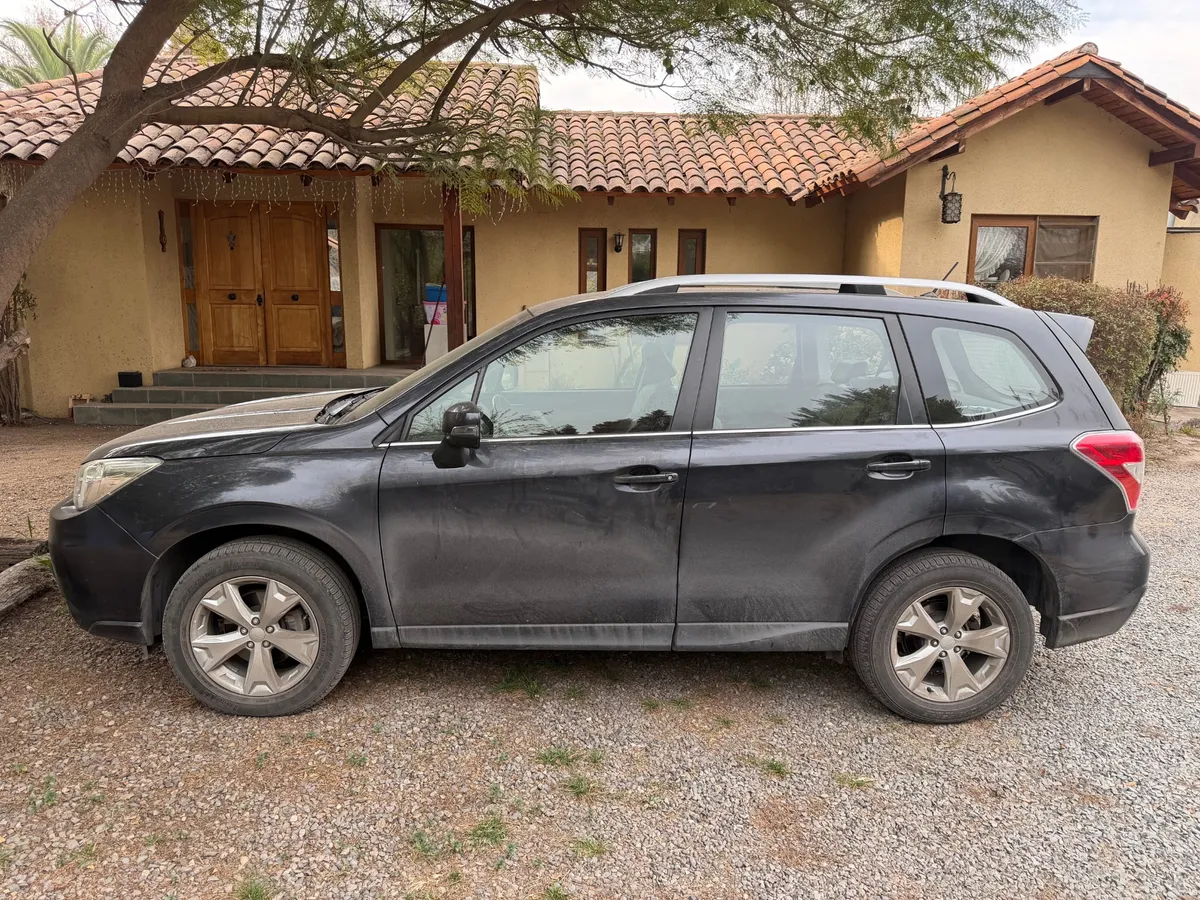 SUBARU FORESTER 2.0 Xt Turbo At 4x4 año 2013