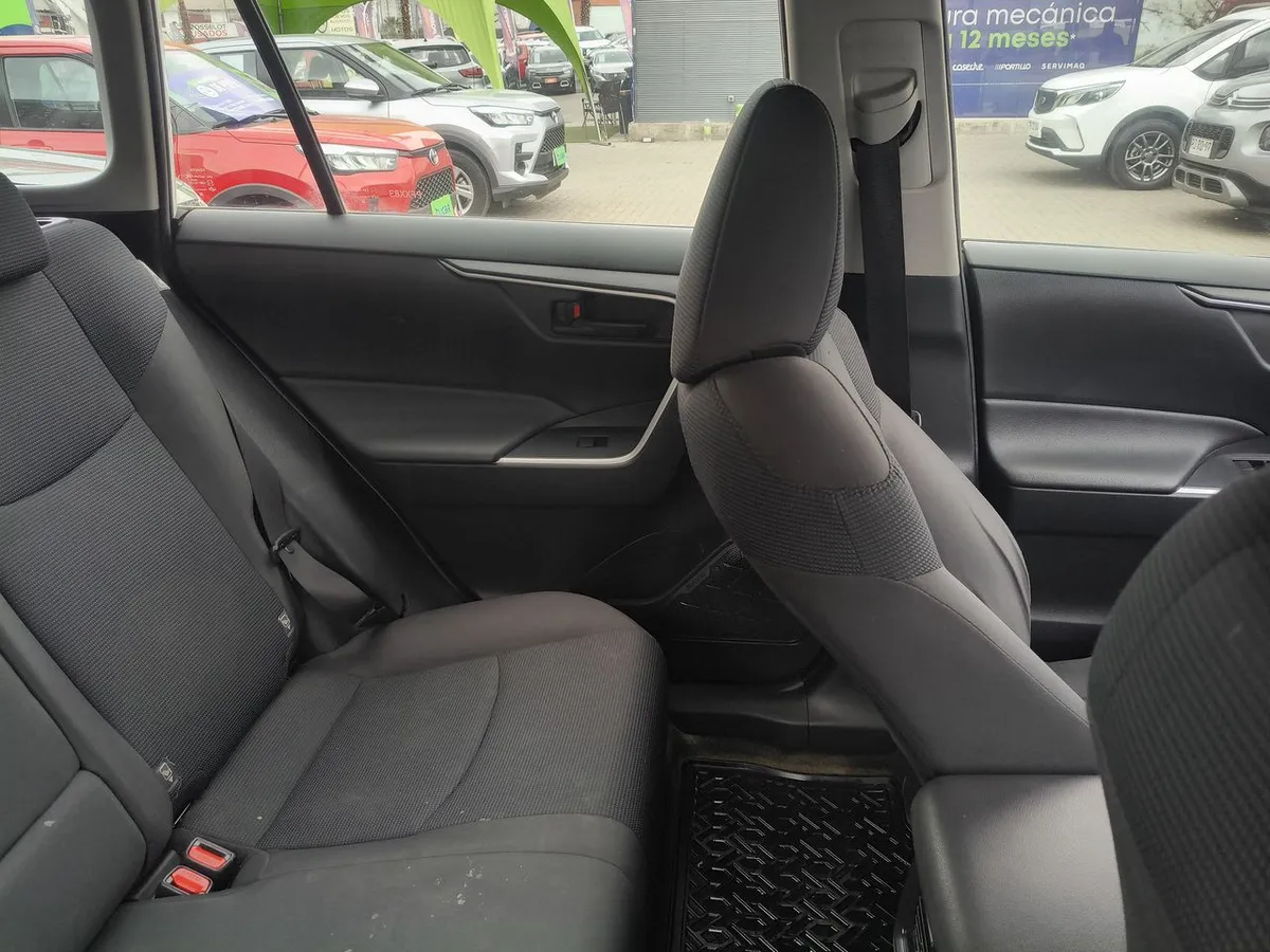 Toyota Rav 4 2.0 Le 4x2 Cvt At 5p año 2020