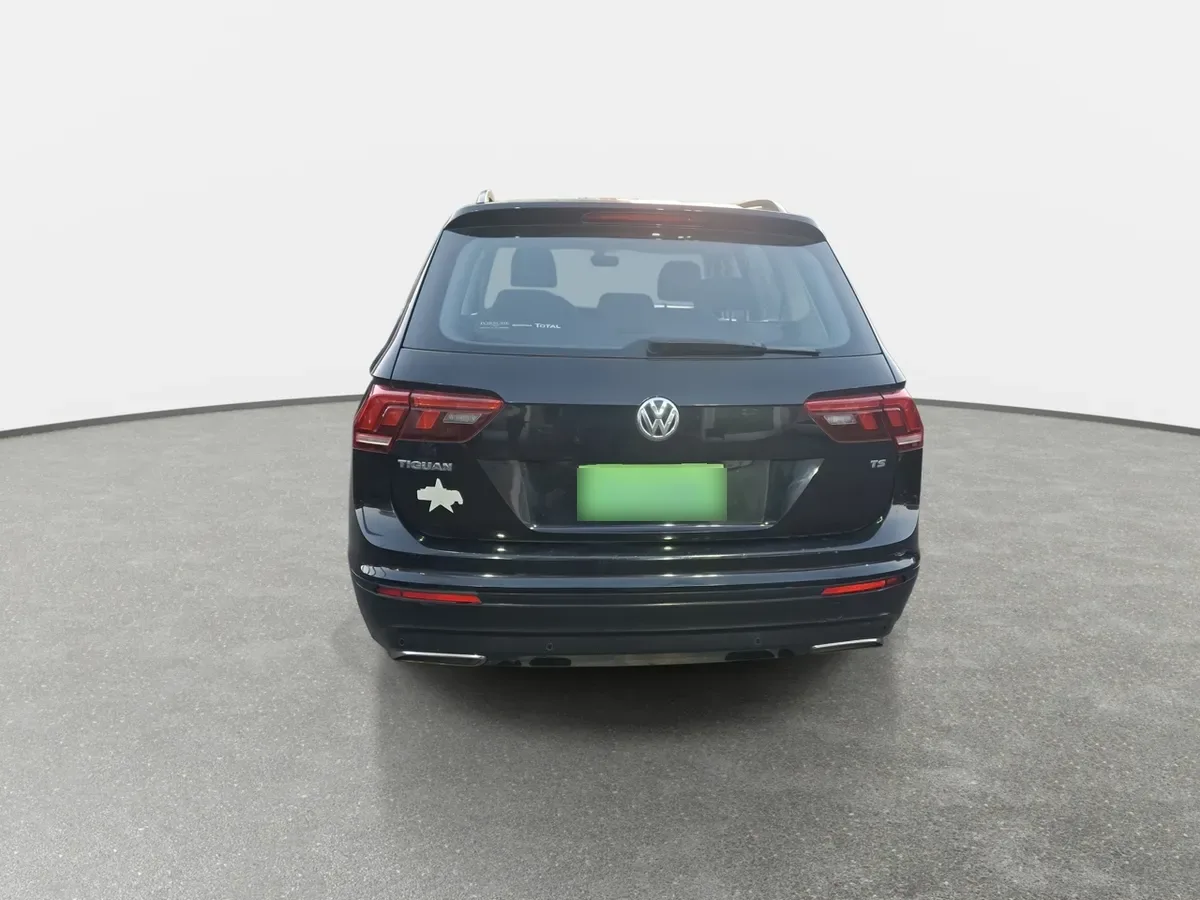Volkswagen Tiguan 1.4 Tsi Trendline 4x2 Mt 5p año 2018
