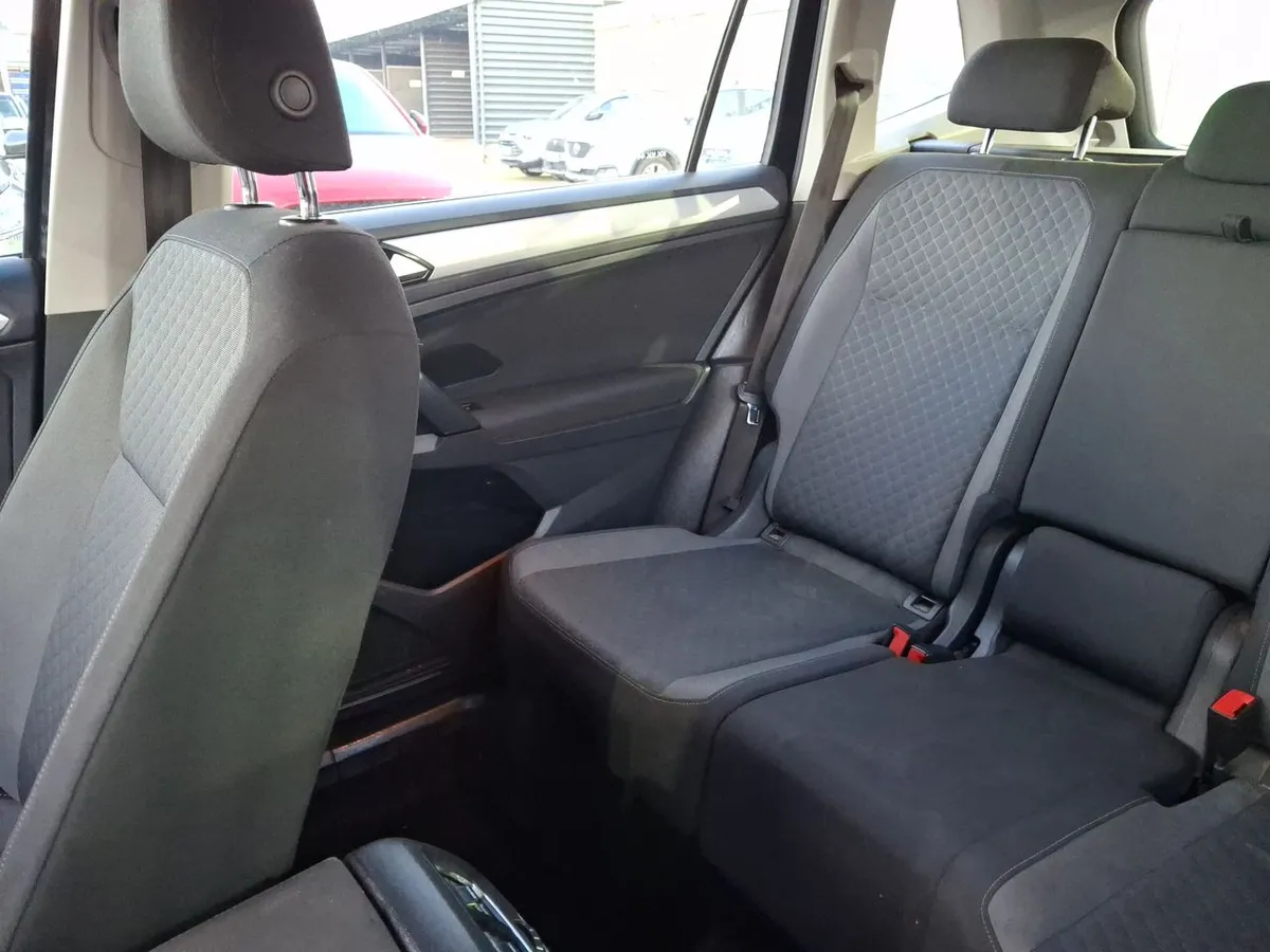 Volkswagen Tiguan 1.4 Tsi Trendline 4x2 Mt 5p año 2018
