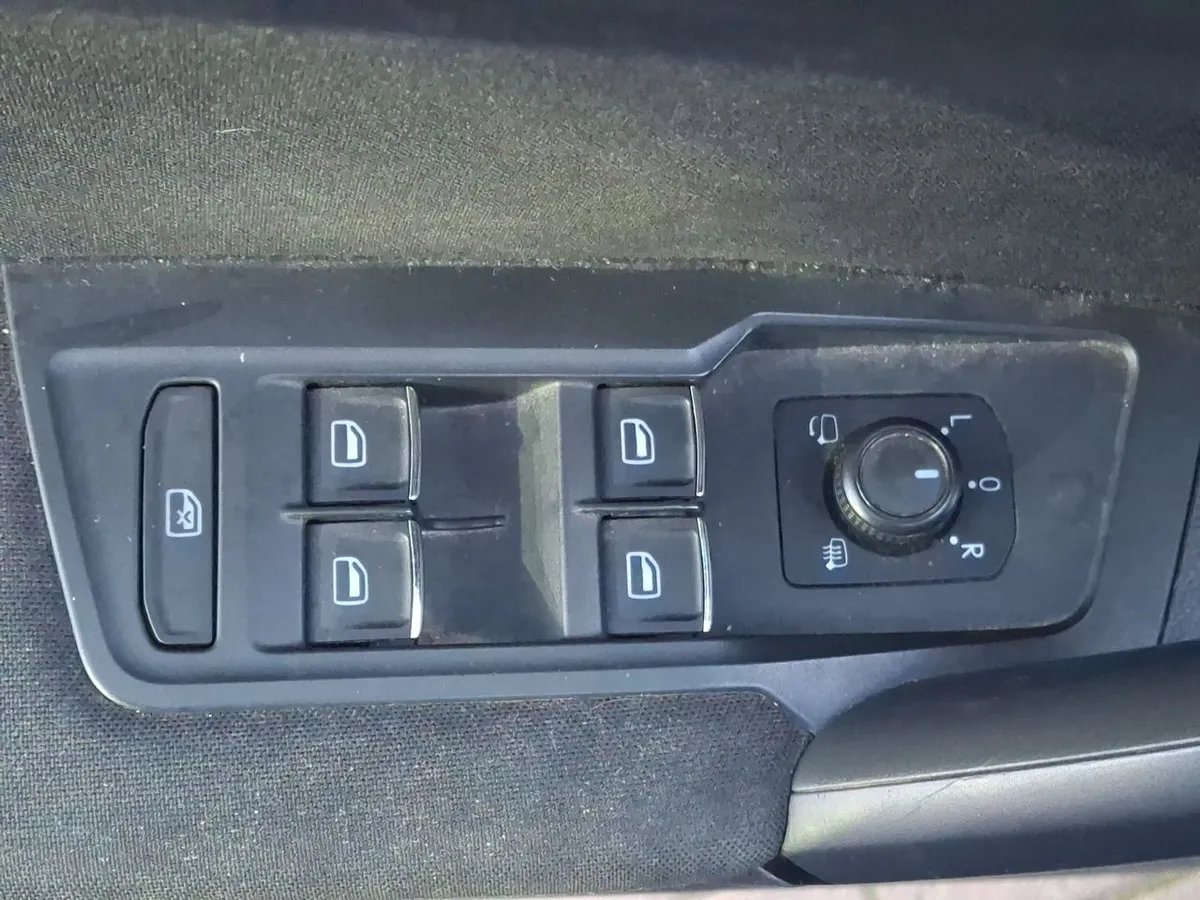 Volkswagen Tiguan 1.4 Tsi Trendline 4x2 Mt 5p año 2018