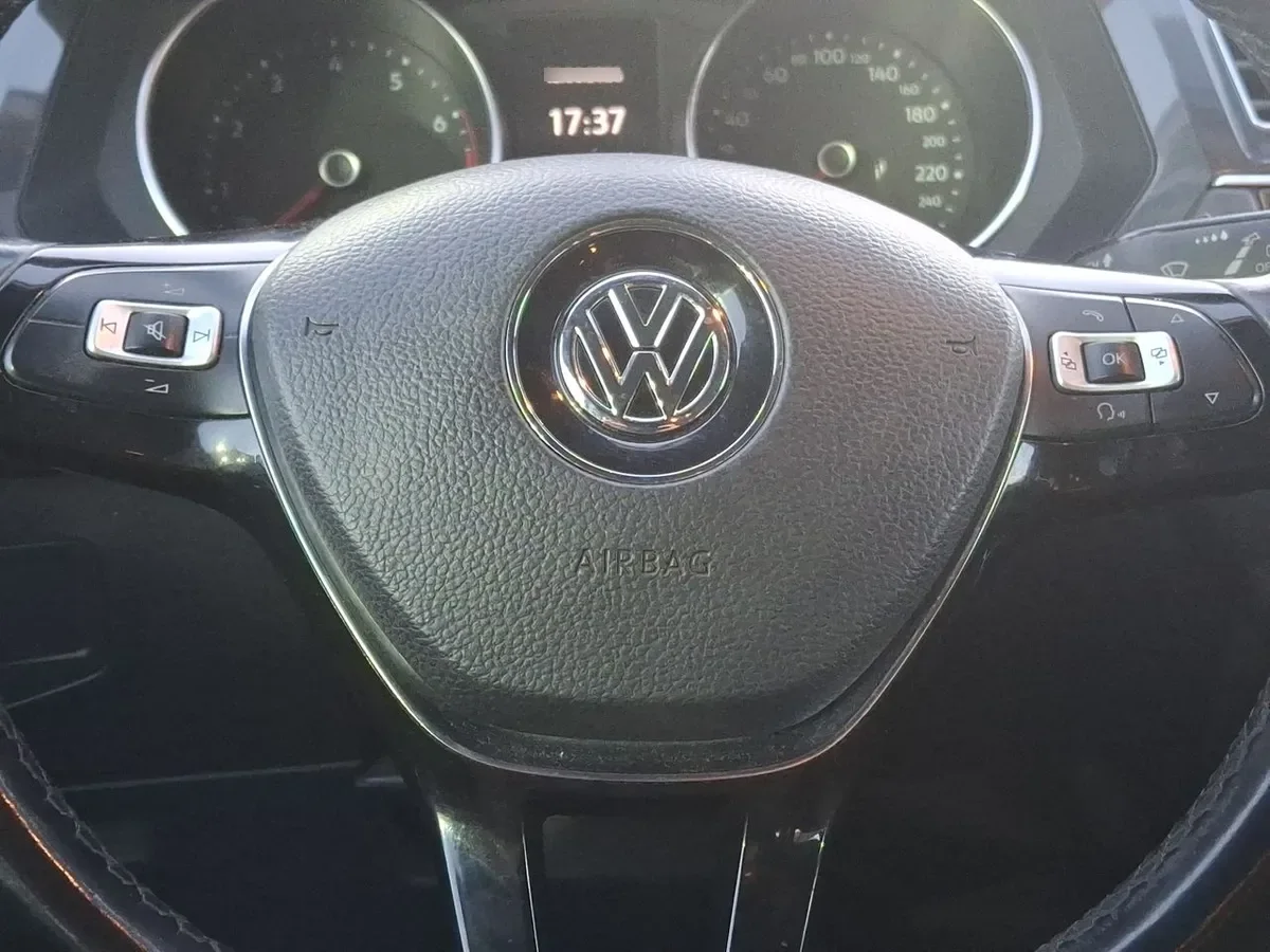 Volkswagen Tiguan 1.4 Tsi Trendline 4x2 Mt 5p año 2018