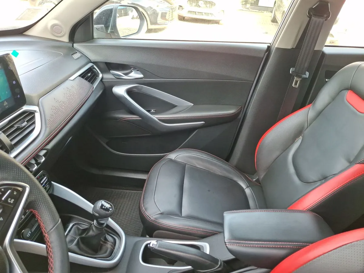 Chevrolet Groove 1.5 Premier 4x2 Mt 5p año 2023