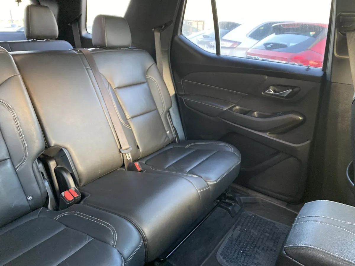 Chevrolet Traverse 3.6l Lt Awd Ii At 5p año 2022