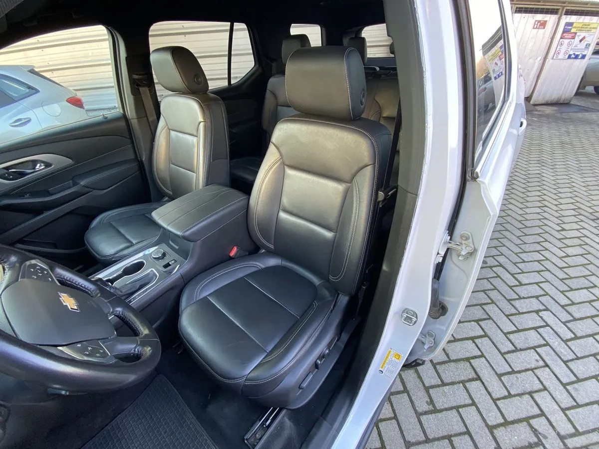 Chevrolet Traverse 3.6l Lt Awd Ii At 5p año 2022